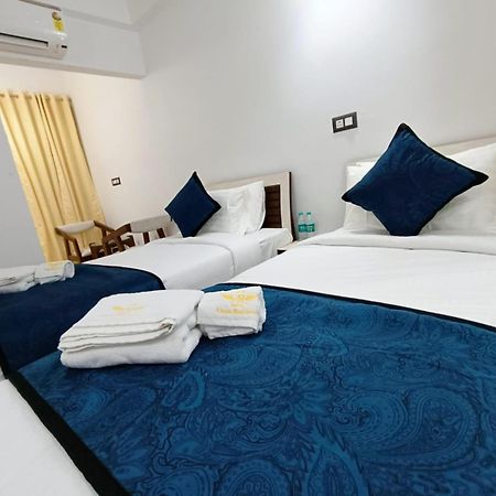 Hotel Aman Residency Аллахабад Экстерьер фото