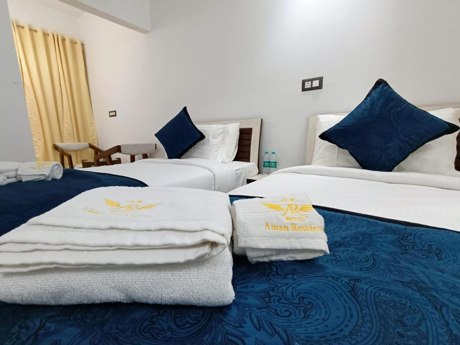 Hotel Aman Residency Аллахабад Экстерьер фото